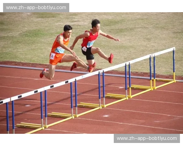 回放田径:在慢镜头中重读速度与情感 回放田径:在慢镜头中重读速度与情感